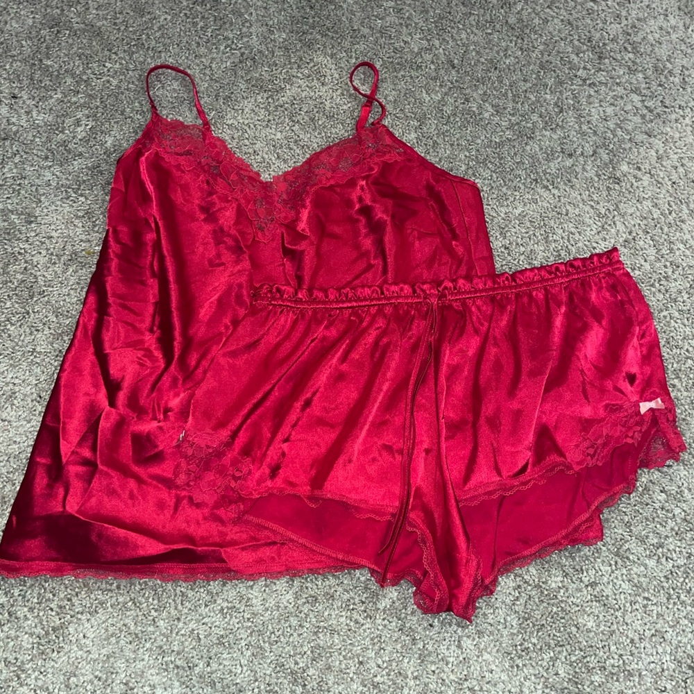 Gorgeous VS night set